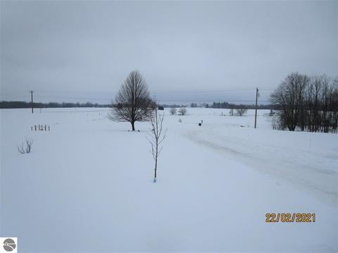 341 E Pleasant Valley Rd, Shepherd, MI 48883 photo 29
