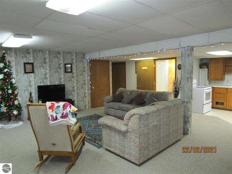 341 E Pleasant Valley Rd, Shepherd, MI 48883 photo 17