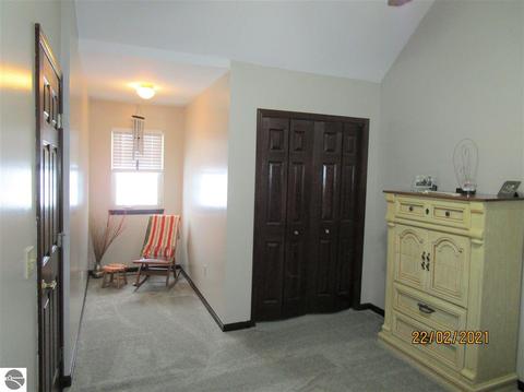 341 E Pleasant Valley Rd, Shepherd, MI 48883 photo 13