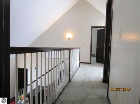 341 E Pleasant Valley Rd, Shepherd, MI 48883 photo 9