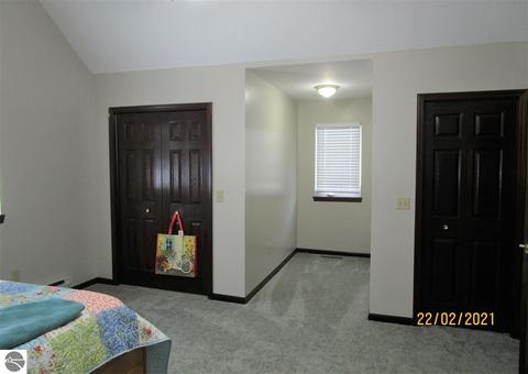 341 E Pleasant Valley Rd, Shepherd, MI 48883 photo 15
