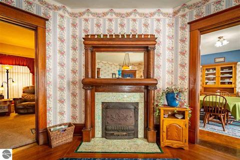 124 E Wright Ave, Shepherd, MI 48883 photo 11