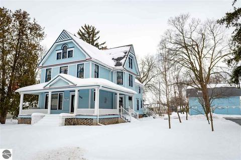 124 E Wright Ave, Shepherd, MI 48883 photo 3