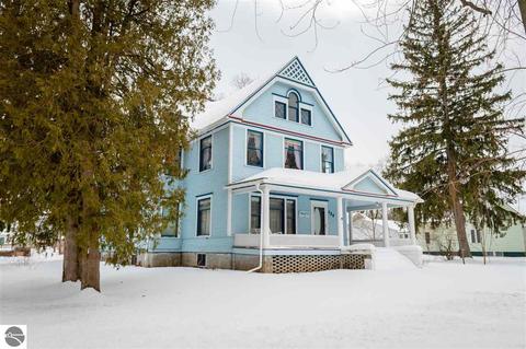 124 E Wright Ave, Shepherd, MI 48883 photo 4