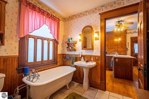 124 E Wright Ave, Shepherd, MI 48883 photo 16