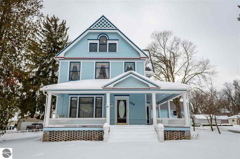 124 E Wright Ave, Shepherd, MI 48883 photo 2