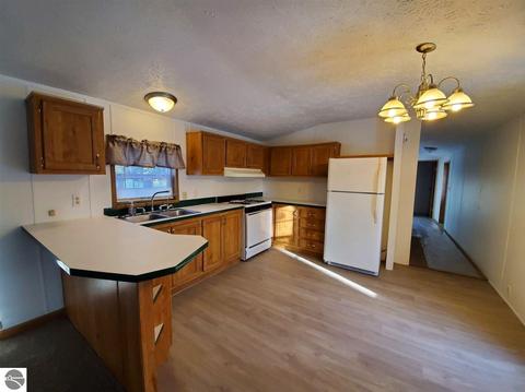 2485 W Rainbow, Mcbain, MI 49657 photo 6