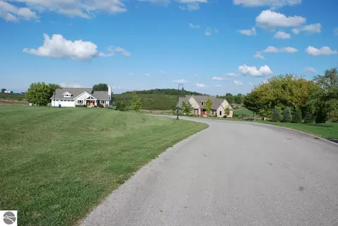 22 Wolverine Dr, Williamsburg, MI 49690 photo 10