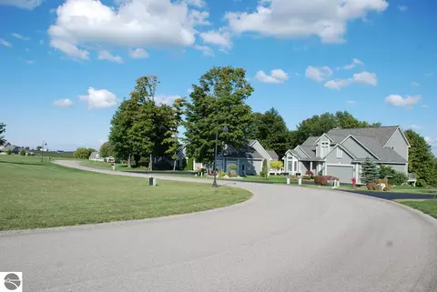 22 Wolverine Dr, Williamsburg, MI 49690 photo 8