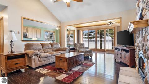 9453 Ray Ave, Grayling, MI 49738 photo 8