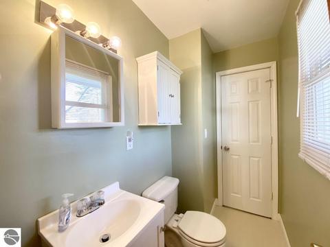 229 Fleming Dr, Alma, MI 48801 photo 12