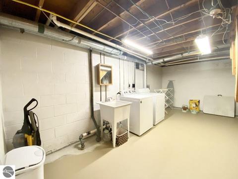 229 Fleming Dr, Alma, MI 48801 photo 18