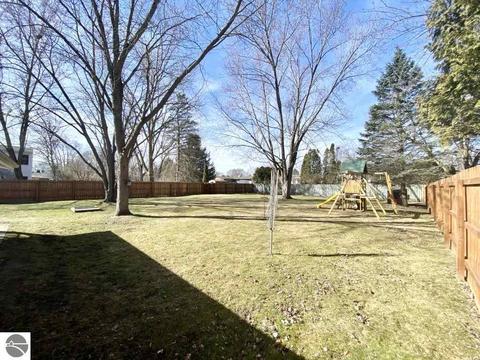 229 Fleming Dr, Alma, MI 48801 photo 24