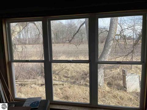 652 W M-61, Standish, MI 48658 photo 15