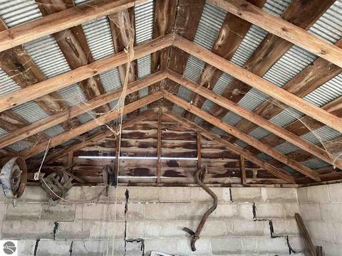 652 W M-61, Standish, MI 48658 photo 32