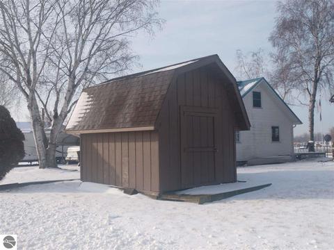 1910 E Riverside Dr, Au Gres, MI 48703 photo 2