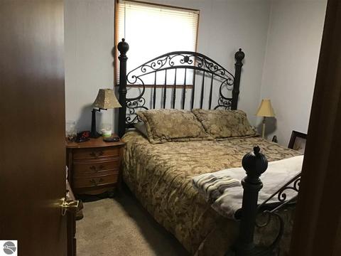2912 Maple, Hale, MI 48739 photo 5