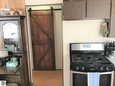 2912 Maple, Hale, MI 48739 photo 4