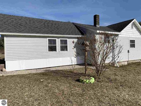 8040 E 12 Rd, Manton, MI 49663 photo 16