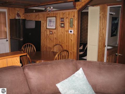669 Everett Trl, Hale, MI 48739 photo 10