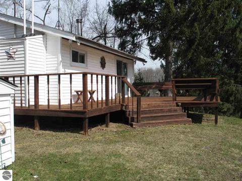 669 Everett Trl, Hale, MI 48739 photo 18