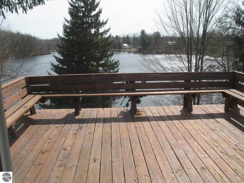 669 Everett Trl, Hale, MI 48739 photo 9