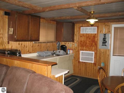 669 Everett Trl, Hale, MI 48739 photo 16
