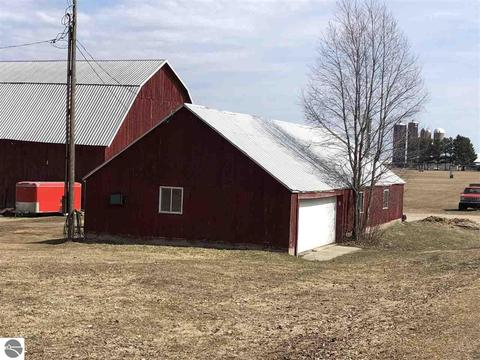 9200 W Geers Rd, Mcbain, MI 49657 photo 3