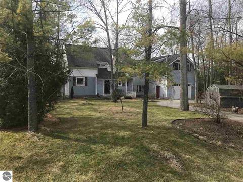 6642 E Harbor Dr, Elk Rapids, MI 49629 photo 1