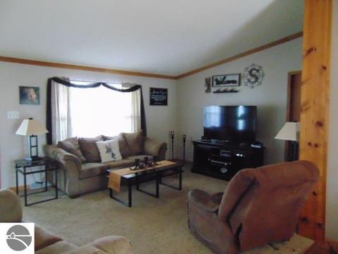 134 Grassmere Ct, Alma, MI 48801 photo 22