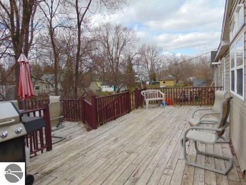 134 Grassmere Ct, Alma, MI 48801 photo 8