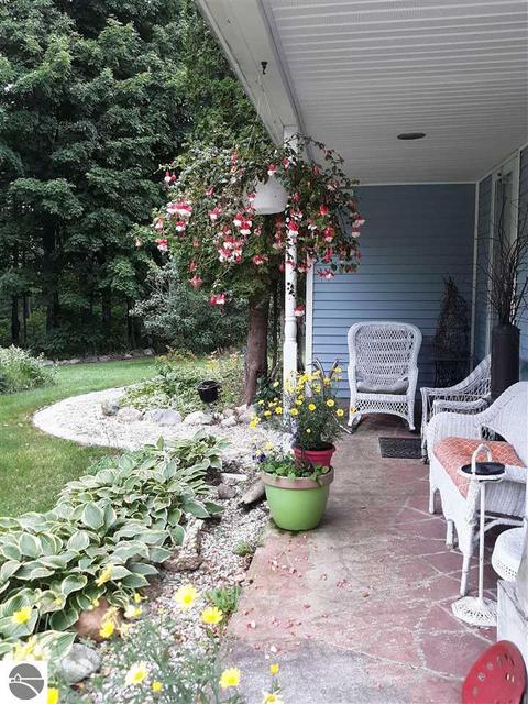425 Grant Rd, Germfask, MI 49836 photo 3
