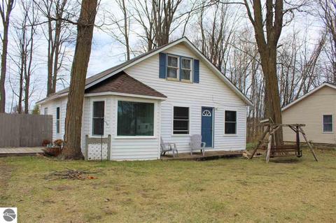 105 Elm, Manton, MI 49663 photo 29