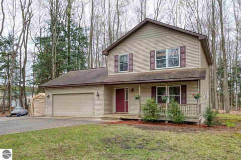 10877 Dylan Dr, Interlochen, MI 49643 photo 6