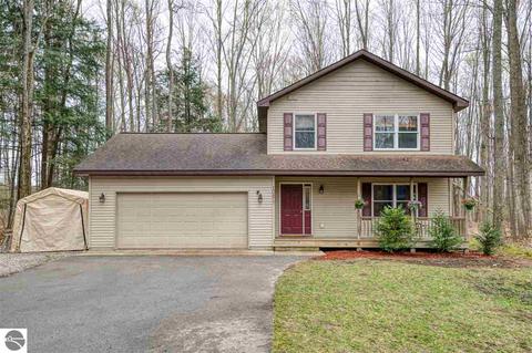 10877 Dylan Dr, Interlochen, MI 49643 photo 1
