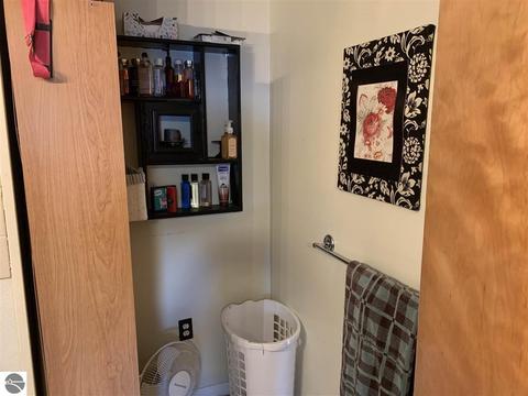 205 S Ithaca St, Ithaca, MI 48847 photo 10