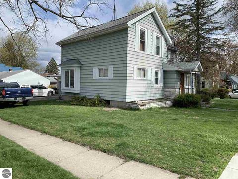 205 S Ithaca St, Ithaca, MI 48847 photo 2