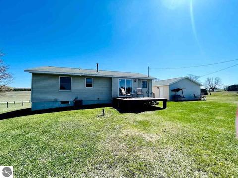 2487 E 16 Rd, Manton, MI 49663 photo 4