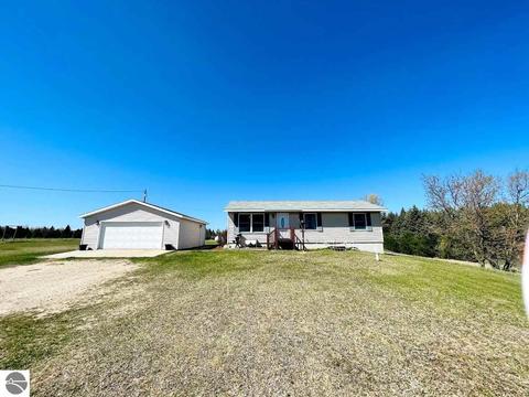 2487 E 16 Rd, Manton, MI 49663 photo 7