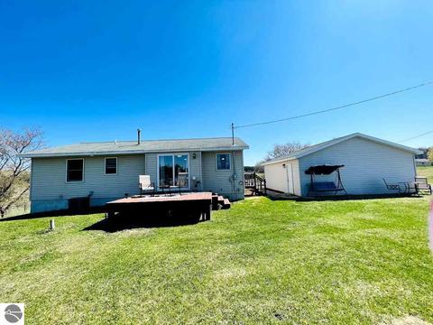 2487 E 16 Rd, Manton, MI 49663 photo 3