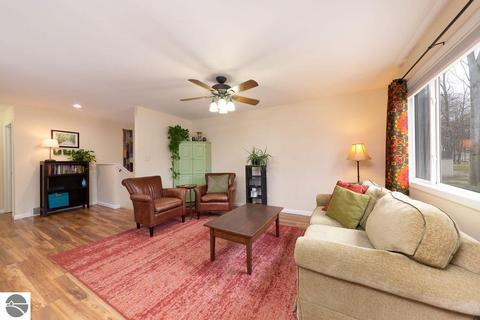 2548 E Birch Ct, Cedar, MI 49621 photo 4