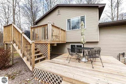 2548 E Birch Ct, Cedar, MI 49621 photo 24