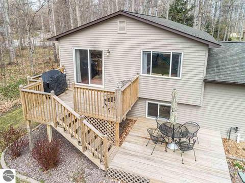 2548 E Birch Ct, Cedar, MI 49621 photo 25