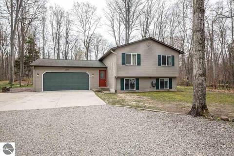 2548 E Birch Ct, Cedar, MI 49621 photo 22