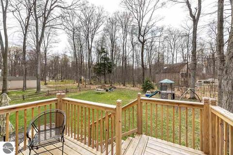 2548 E Birch Ct, Cedar, MI 49621 photo 3