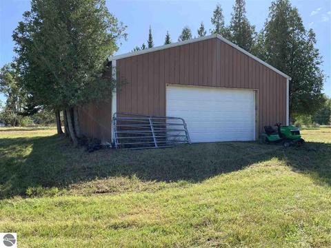 3585 Sage Lake Rd, Lupton, MI 48635 photo 2