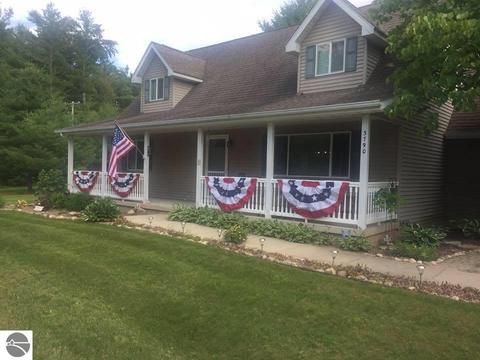 3790 Birch Dr, Lupton, MI 48635 photo 1
