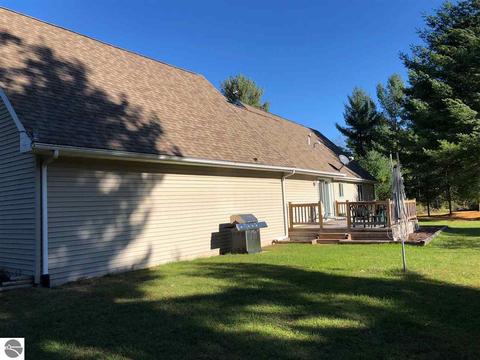 3790 Birch Dr, Lupton, MI 48635 photo 4