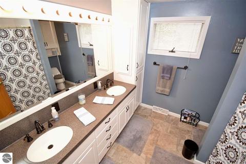 2118 E Huron, Au Gres, MI 48703 photo 52