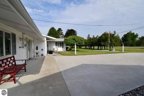 2118 E Huron, Au Gres, MI 48703 photo 18